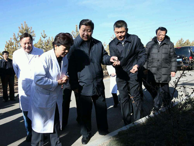 习近平春节前夕视察慰问驻天津部队 向全体人民解放军指战员武警部队官兵军队文职人员民兵预备役人员致以新春祝福